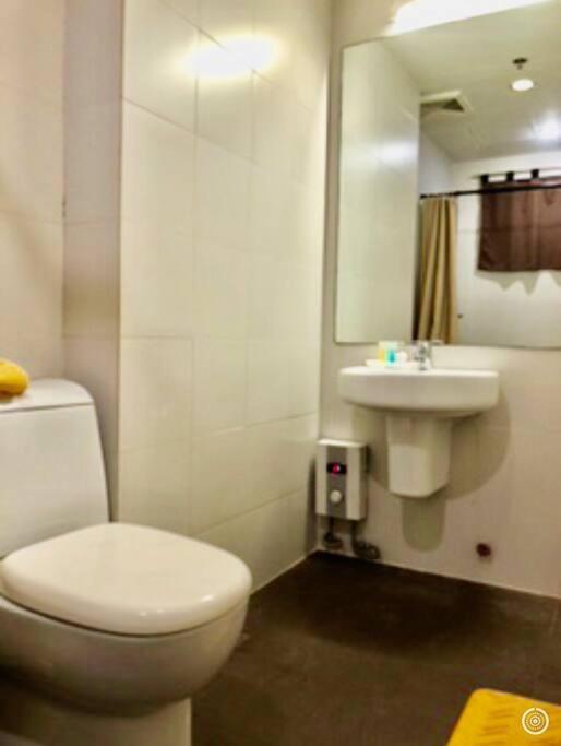 Kl Tower Studio Legazpi Village, Makati Near Greenbelt & Aim Makati Manila Kültér fotó